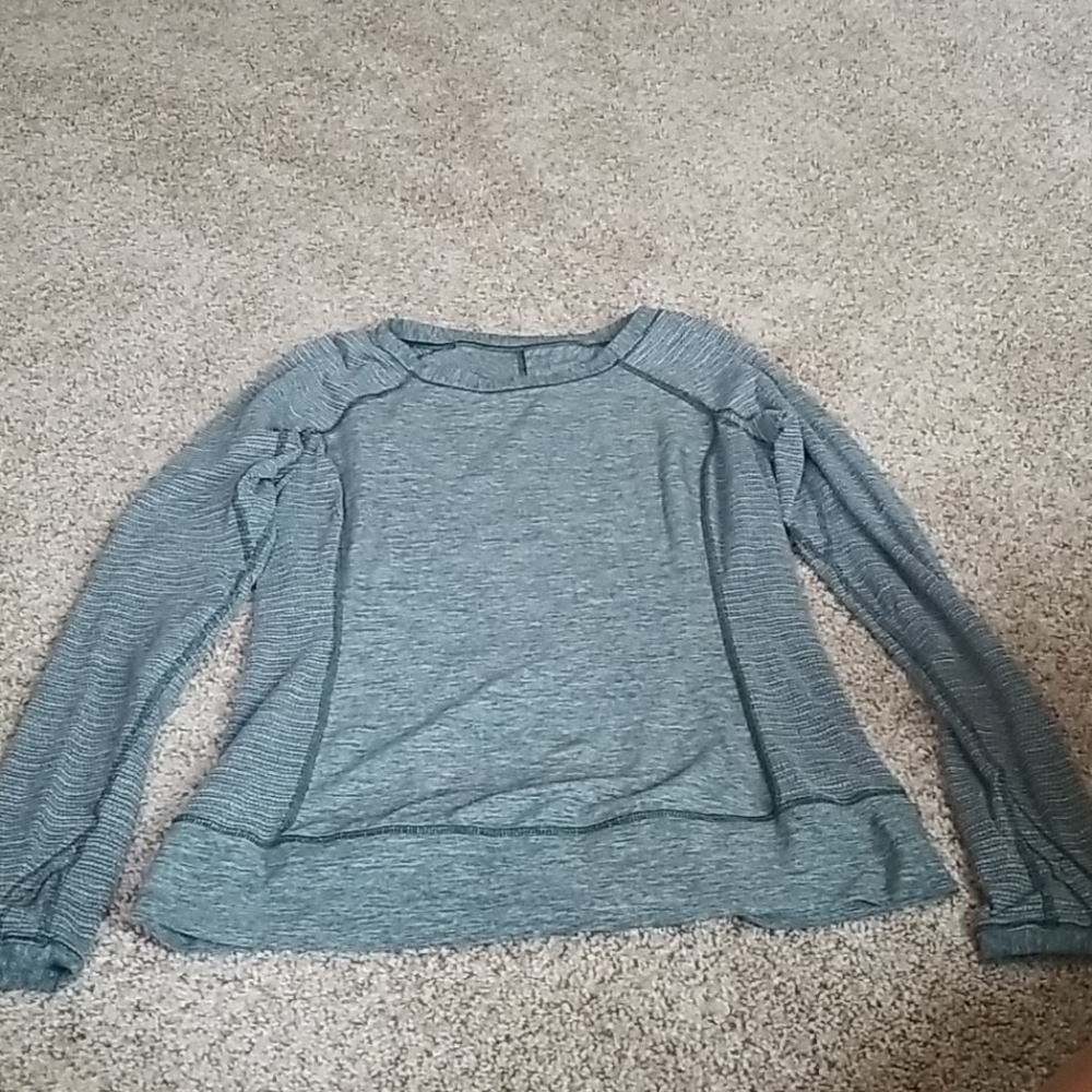 Lululemon Crew Neck Shirt Size 8